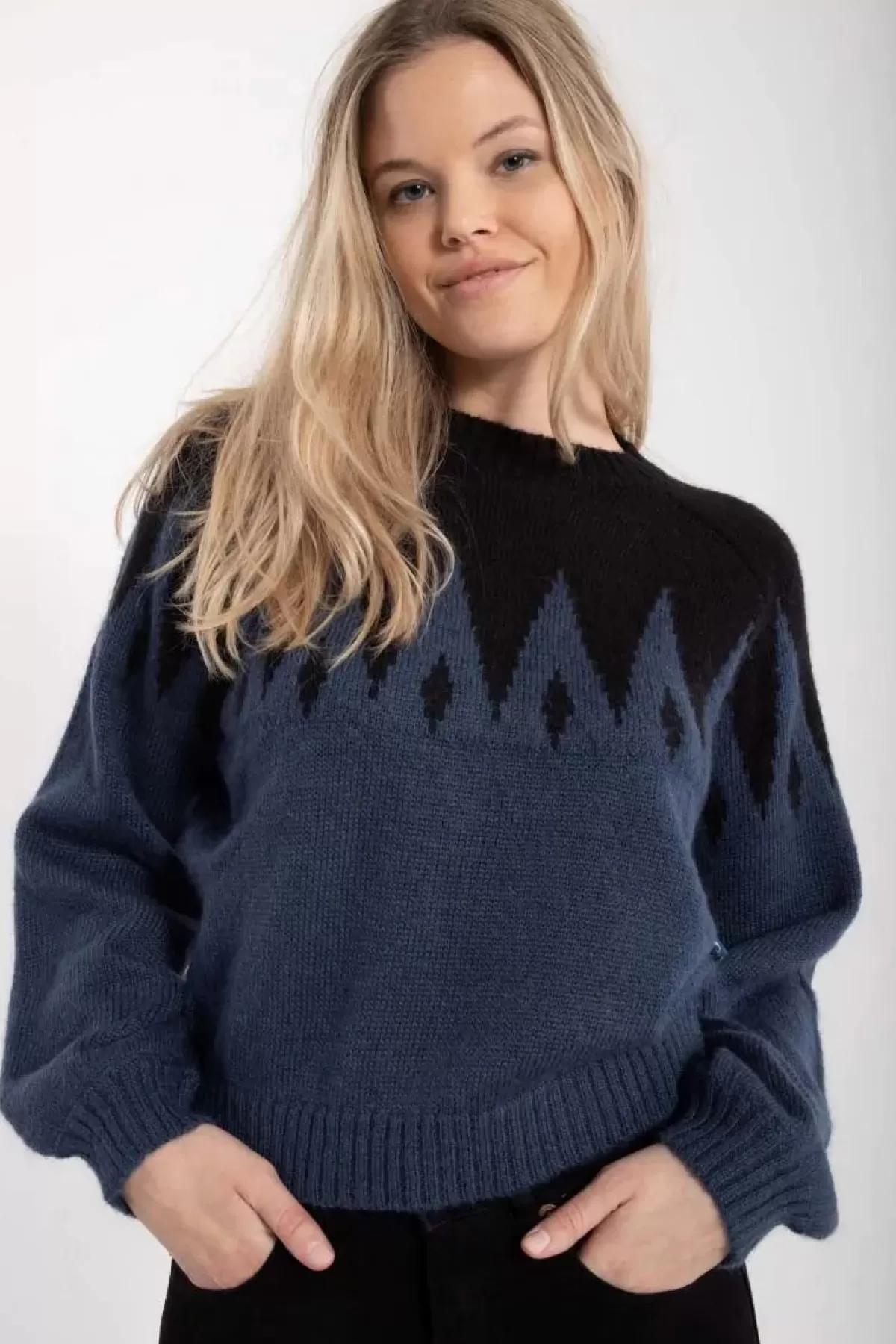 Danefæ Strickwaren>Danefantastic Icicles Wool Sweater Black/Marine