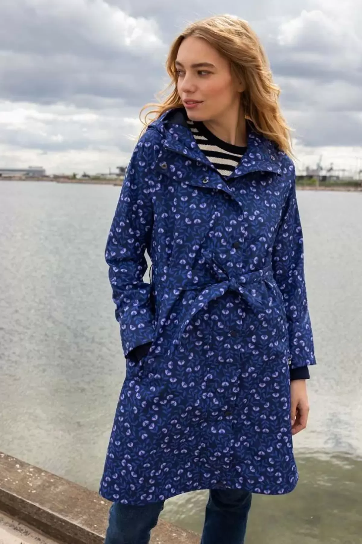 Danefæ Regenjacken>Danelisabeth Raincoat Navy/Lilac Fleurie