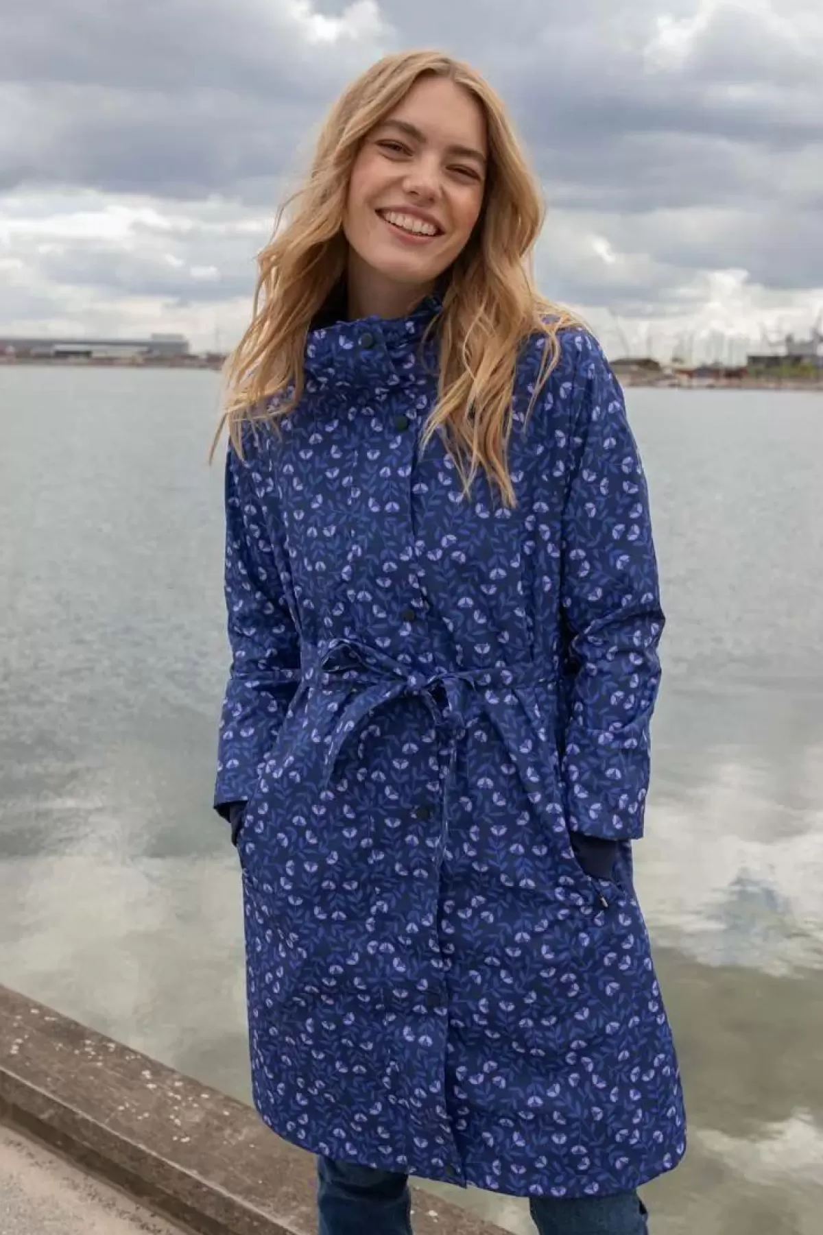 Danefæ Regenjacken>Danelisabeth Raincoat Navy/Lilac Fleurie