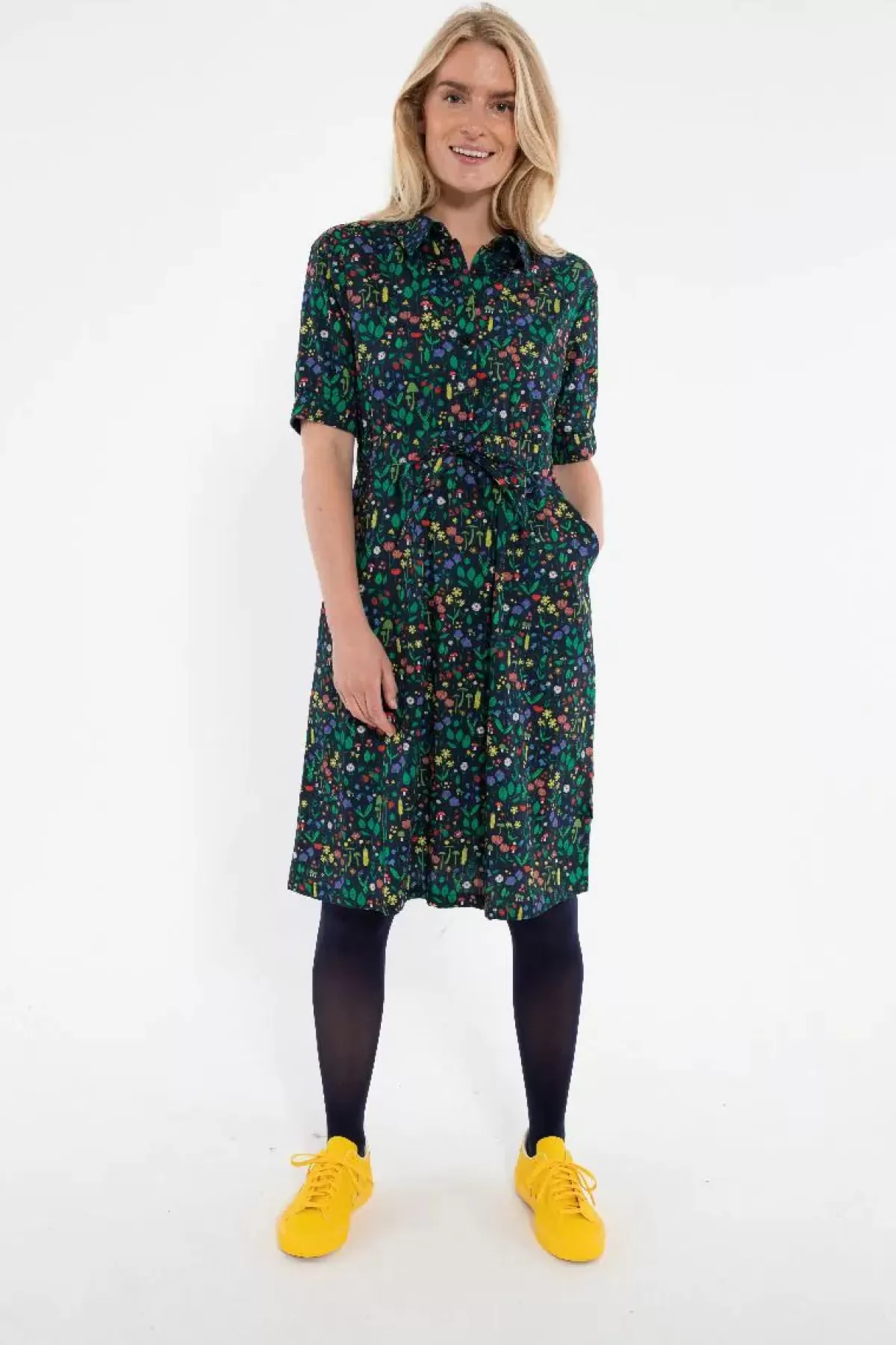 Danefæ Kleider>Danesusanne Poplin Dress Dk Navy Botanical