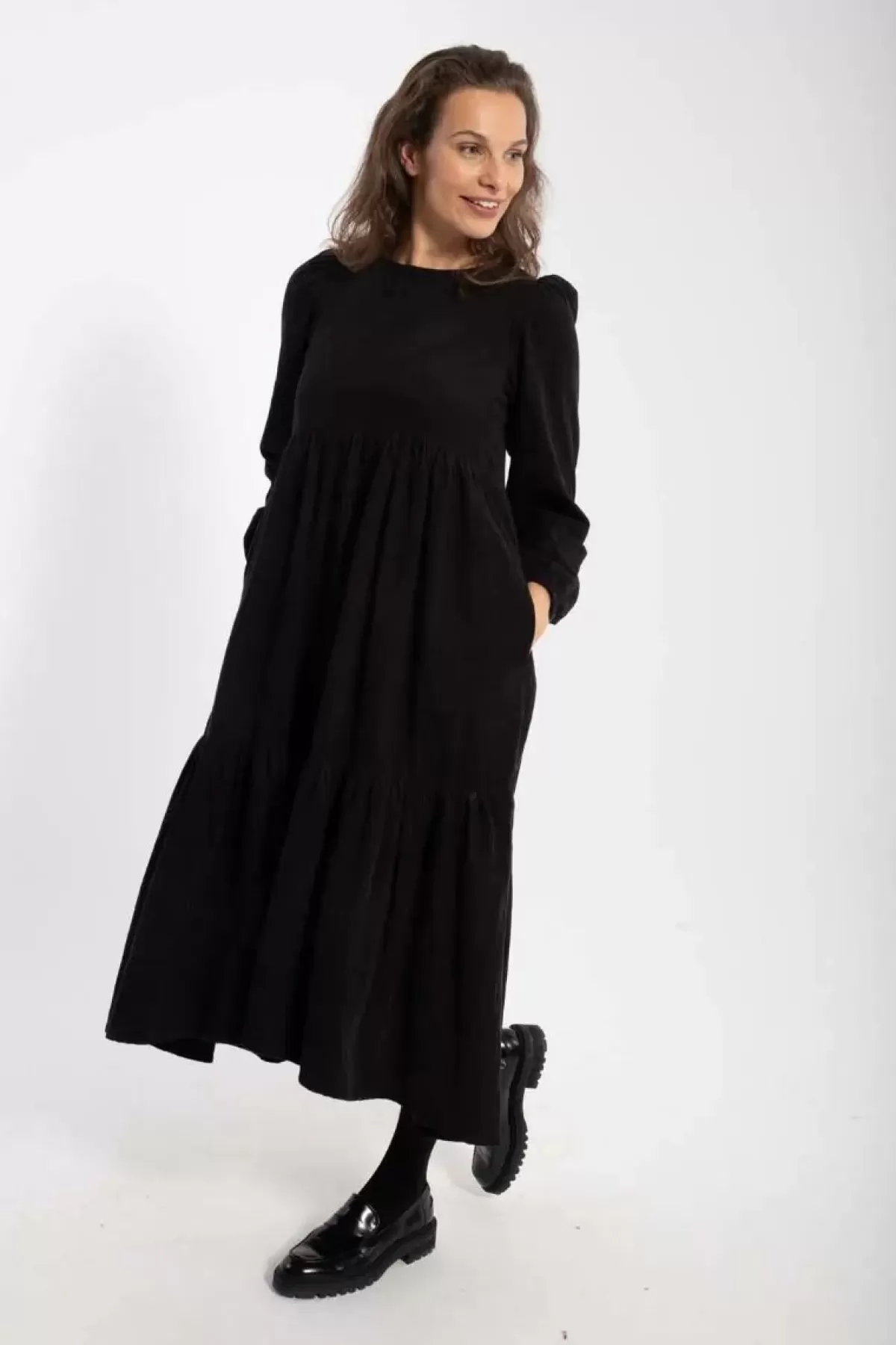 Danefæ Kleider>Danoktober Cord Dress Black