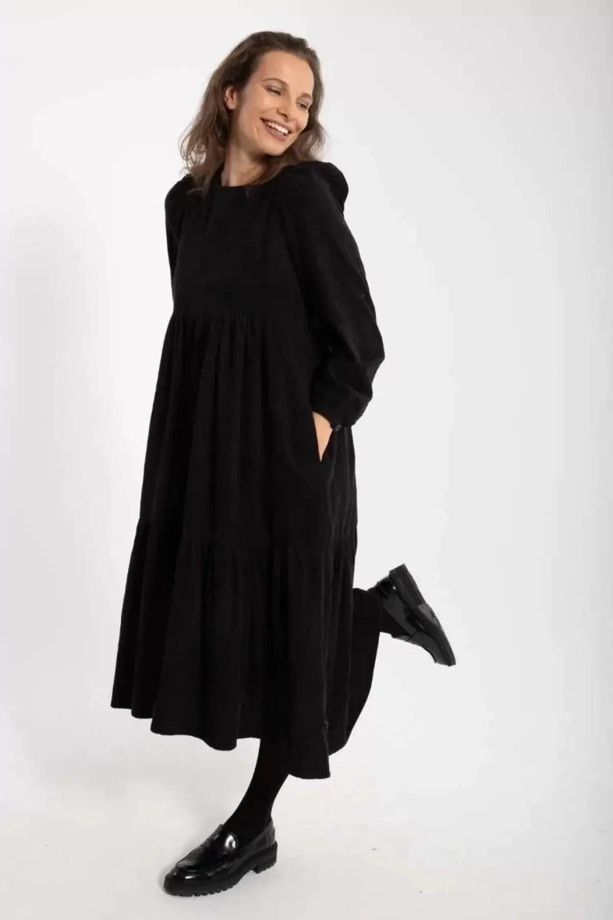 Danefæ Kleider>Danoktober Cord Dress Black