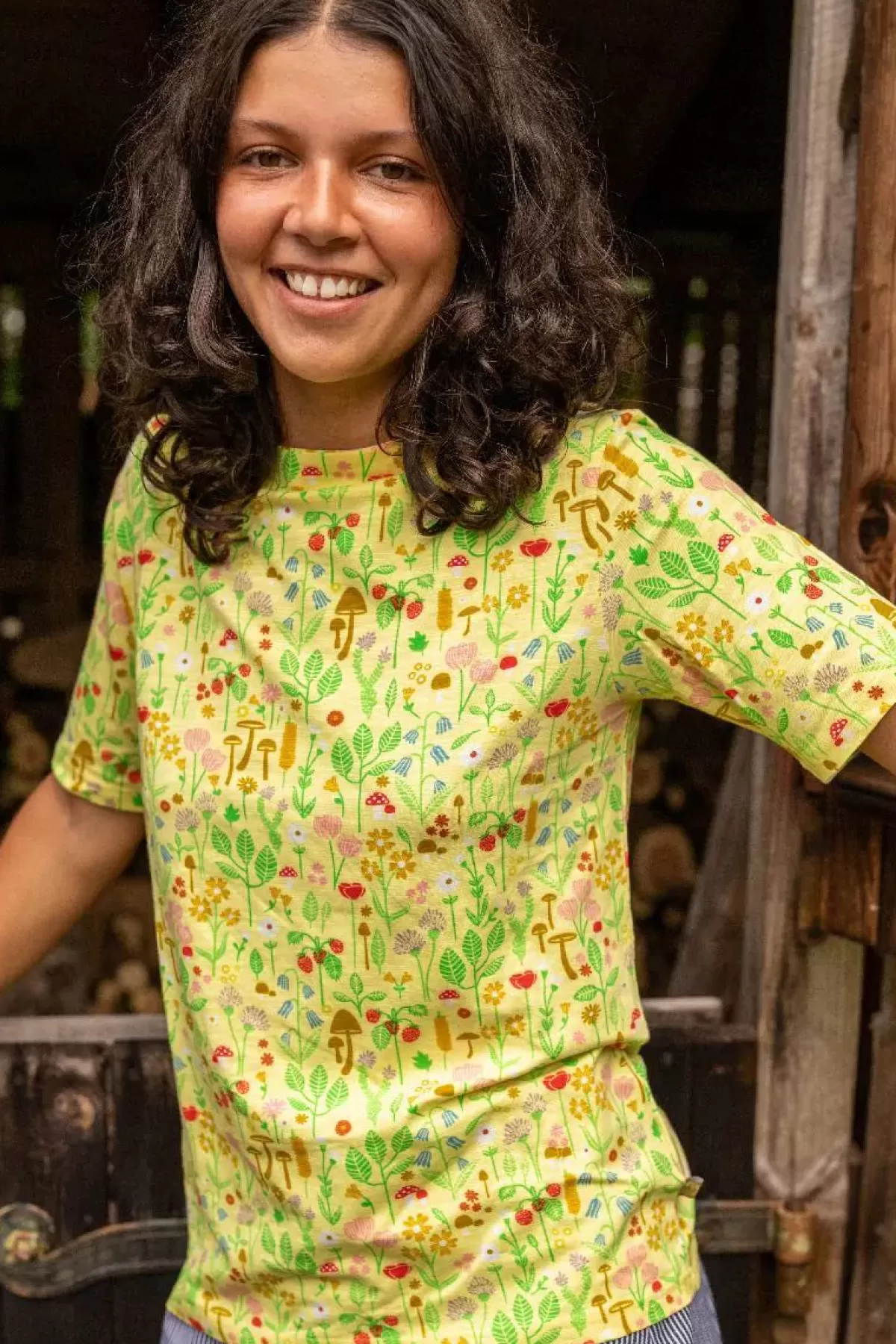 Danefæ T-Shirts>Organic - Daneboatneck Viscose Slub Tee Pale Yellow Botanical